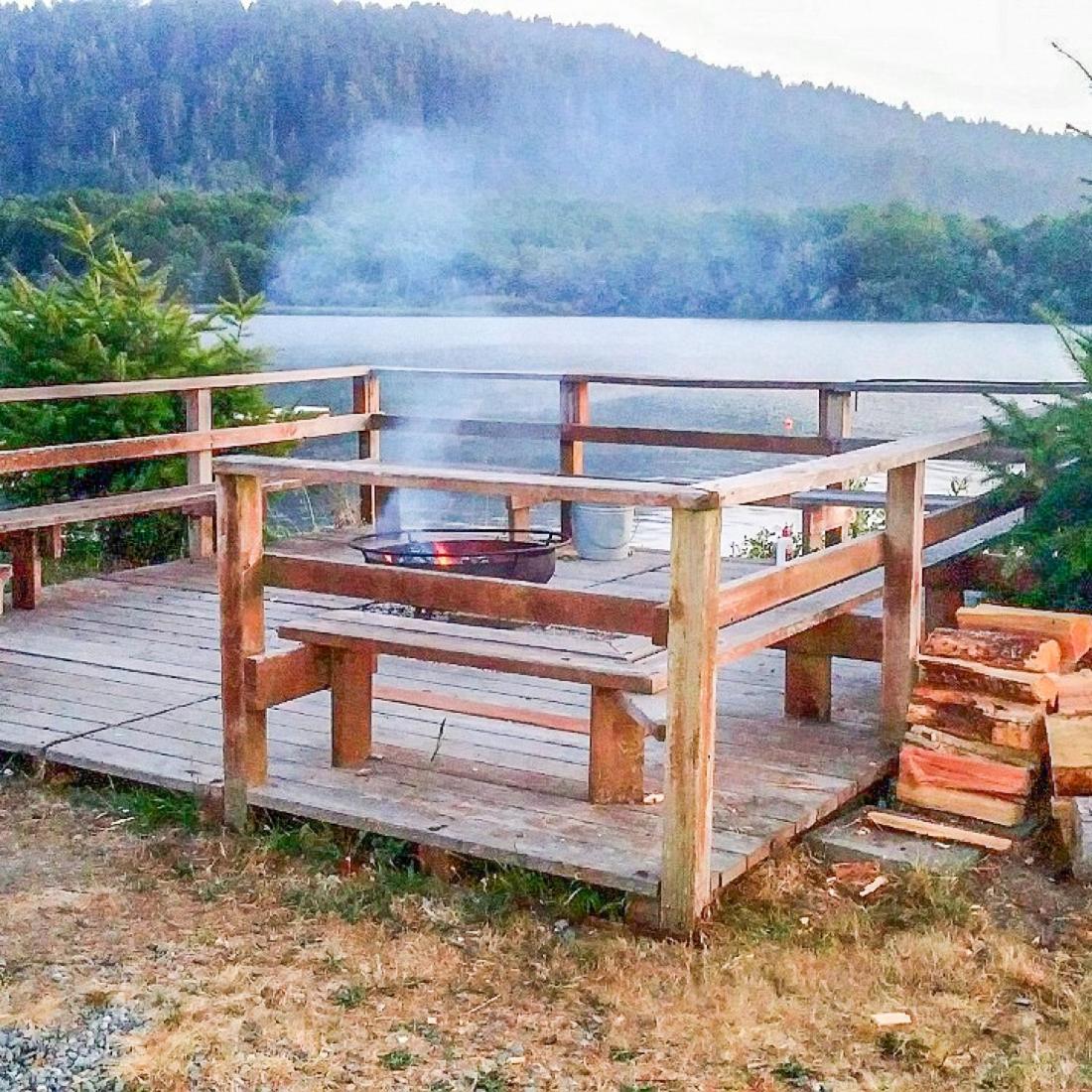 Surfside Glamping Camper Hotel คลาแมธ ภายนอก รูปภาพ